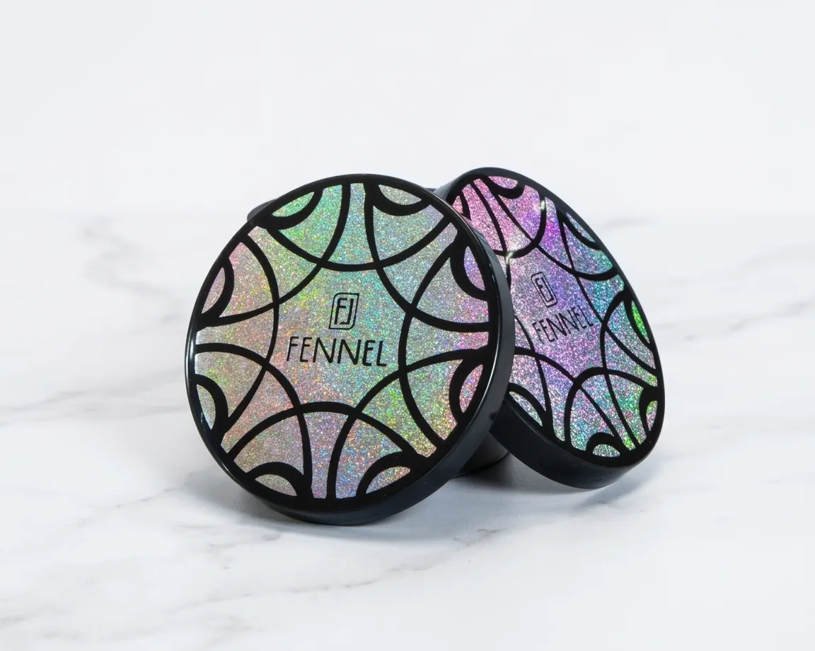 Holographic foil pattern on cosmetic compacts